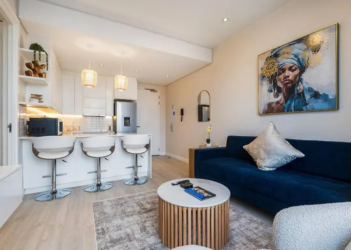 Luxury Getaway At 32 Napier